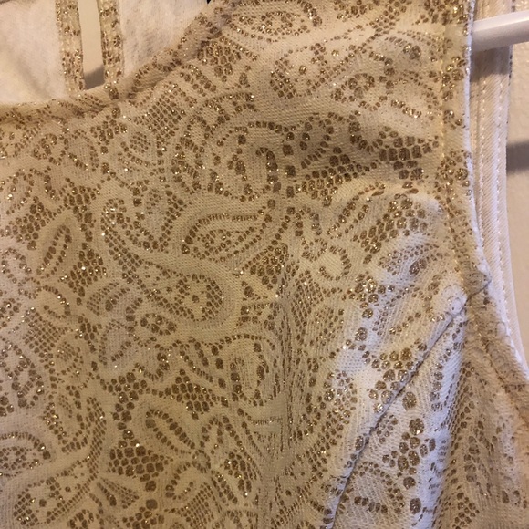 Gold crop top - Picture 2 of 2